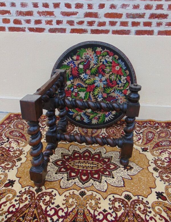 Table d’époque louis xiii en noyer XVII eme siècle
