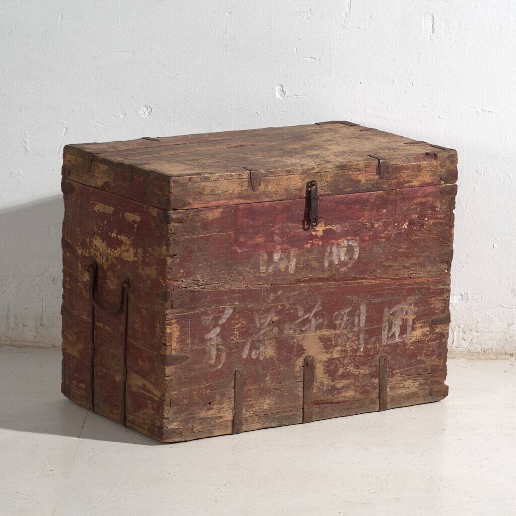 Antique Chinese chest painted in pine wood – China, circa 1920