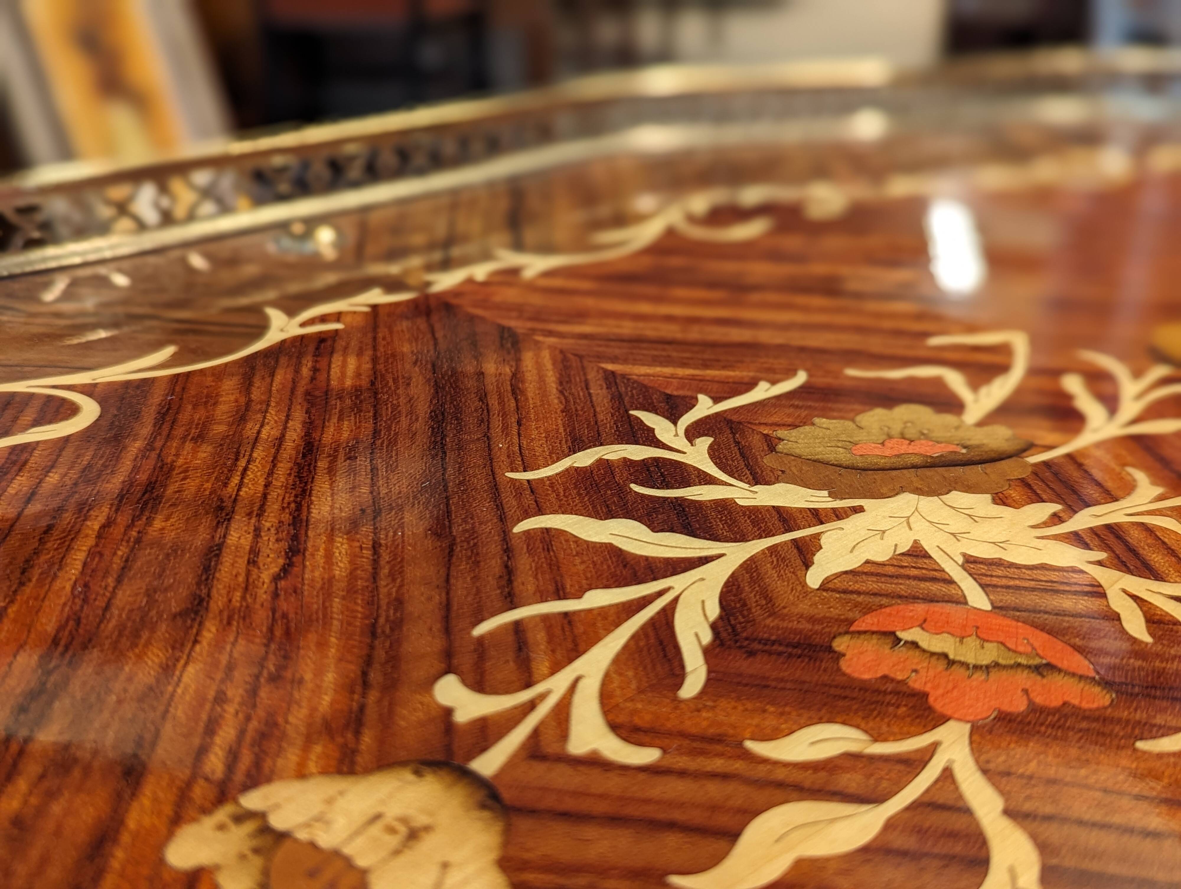 Inlaid rolling trolley