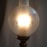Bronze globe lamp