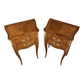 Paire de tables de chevet en marqueterie, style Louis XV, fin XIXe siècle