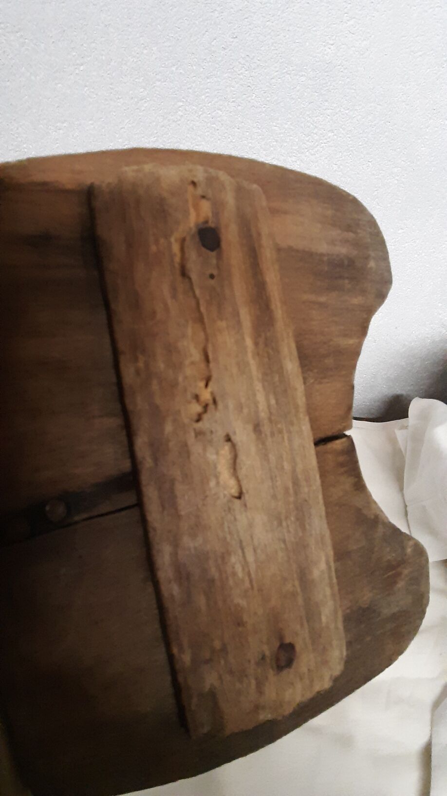 Repose pied en bois