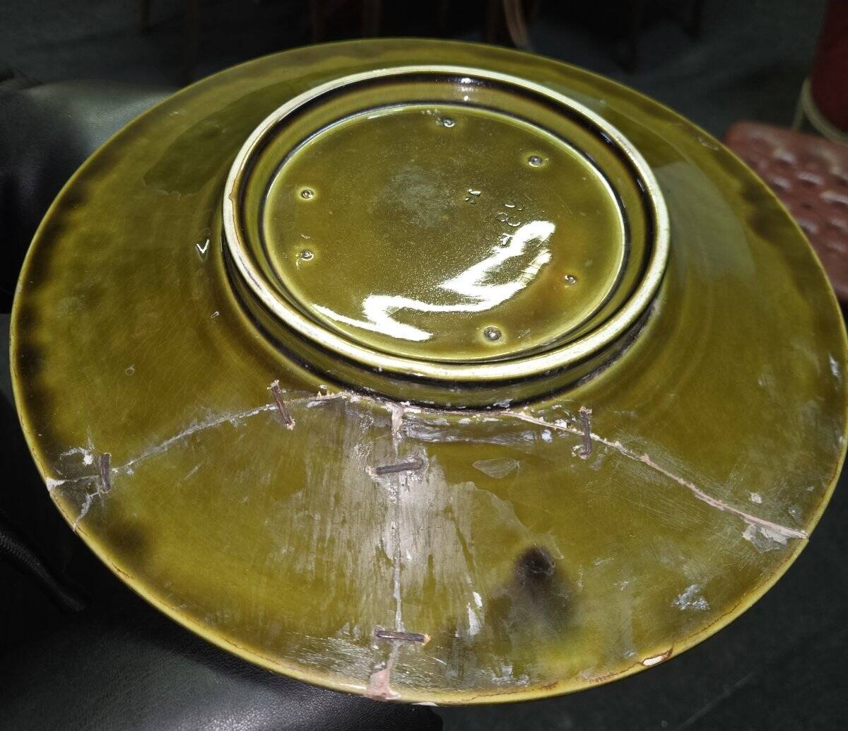 Pair of plant pots and their matching saucer – Brown/ochre marbled decor – 20th century