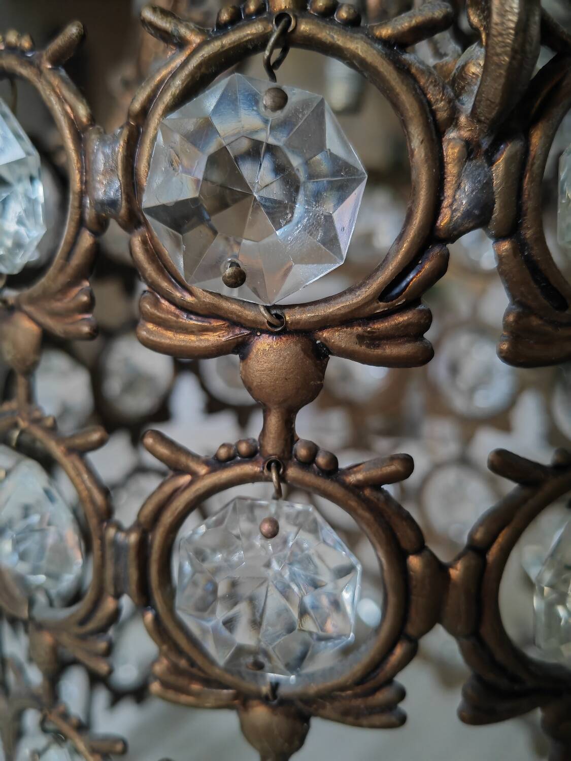 Hanging lantern light