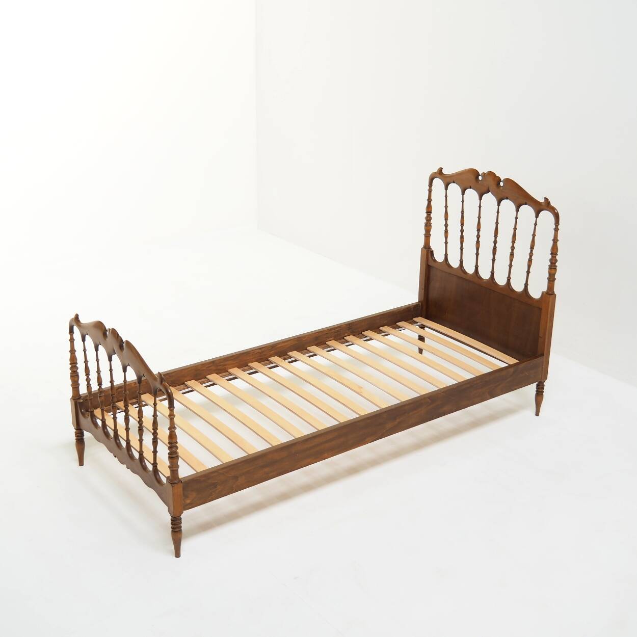 Lit Chiavari classique italien en pin, 2/2