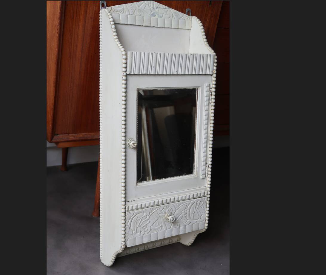 Art Deco wall cabinet 1930