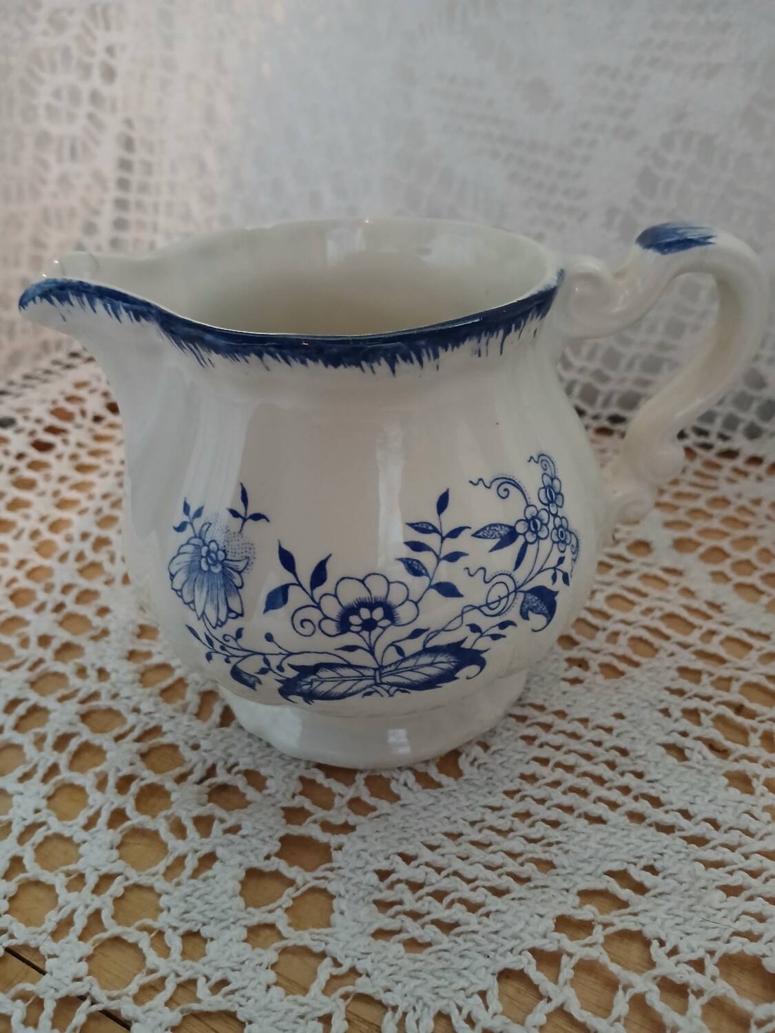 2 pichets anciens Lancaster