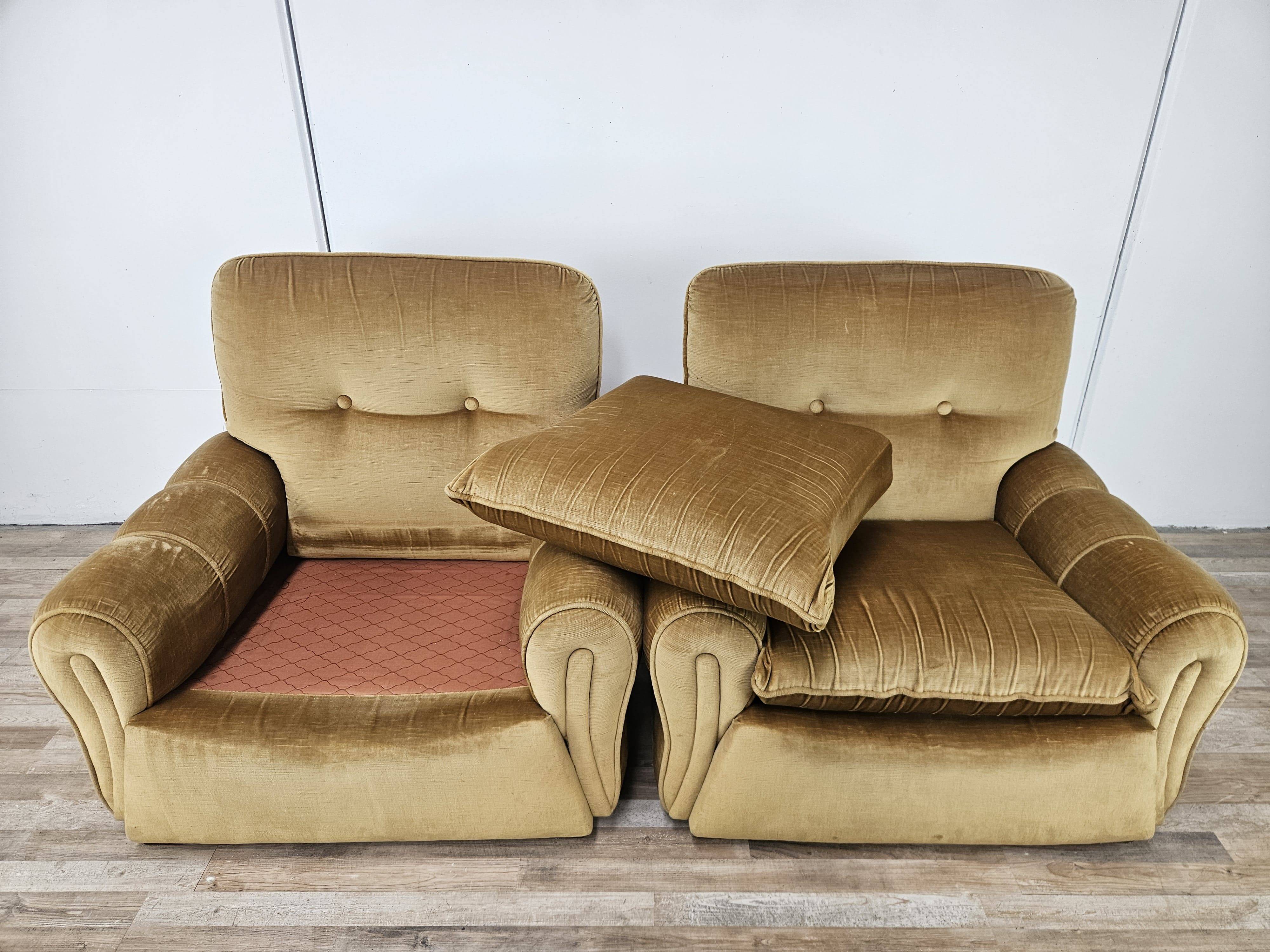 Vintage Italian armchairs from the 1970s