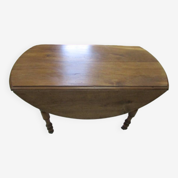 Round kitchen table with solid oak shutters, 1900