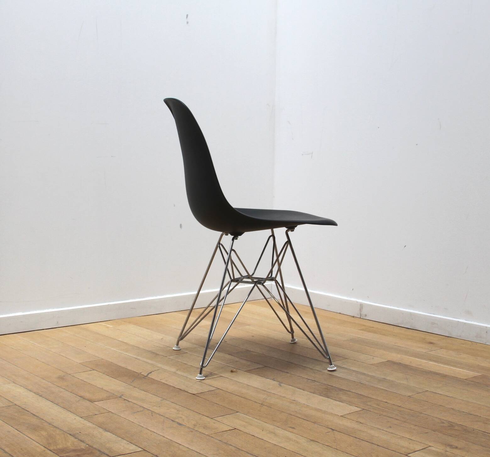 DSR chair, Charles & Ray Eames, Vitra