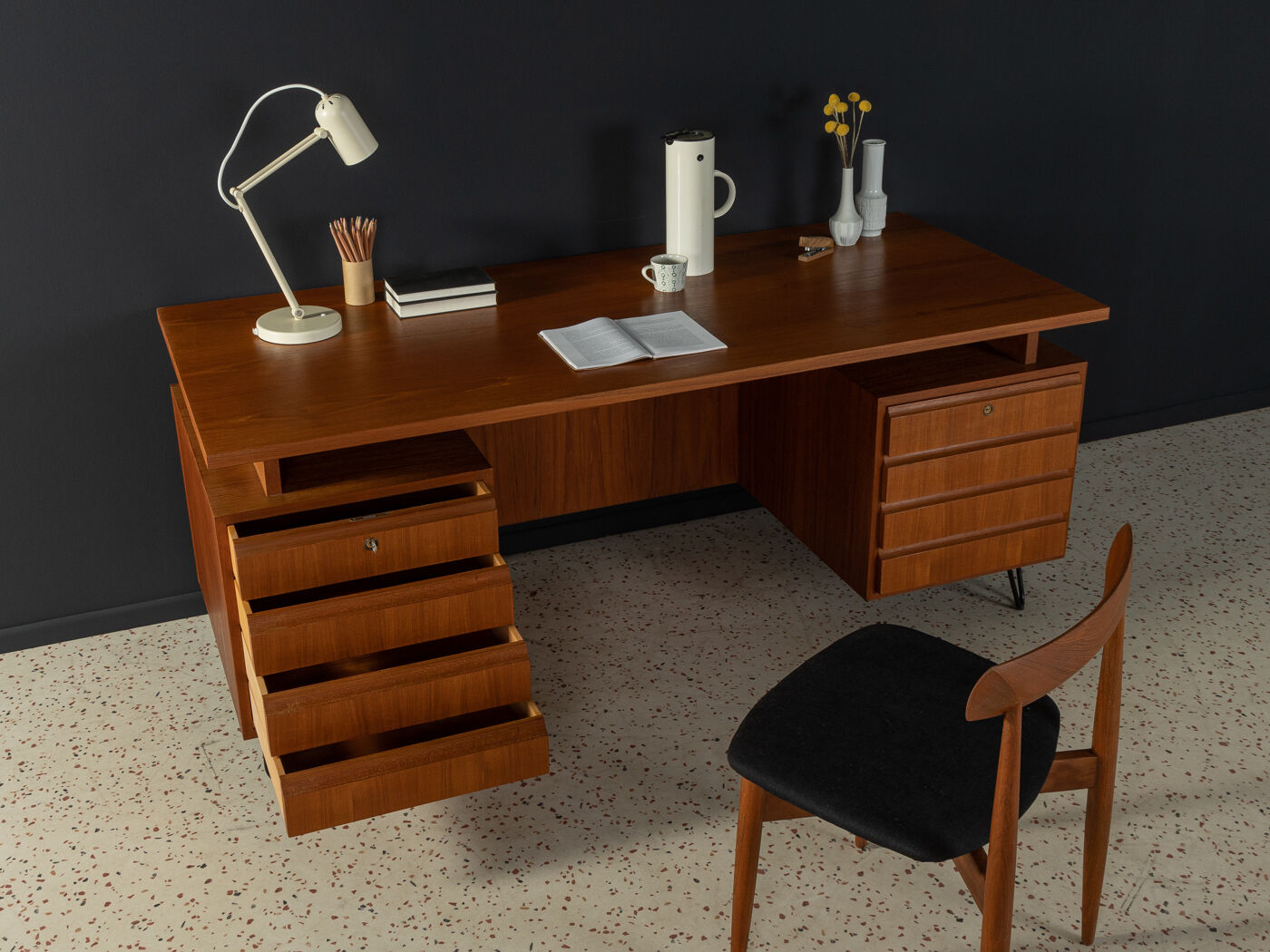 1950s desk, Oldenburger Möbelwerkstätten