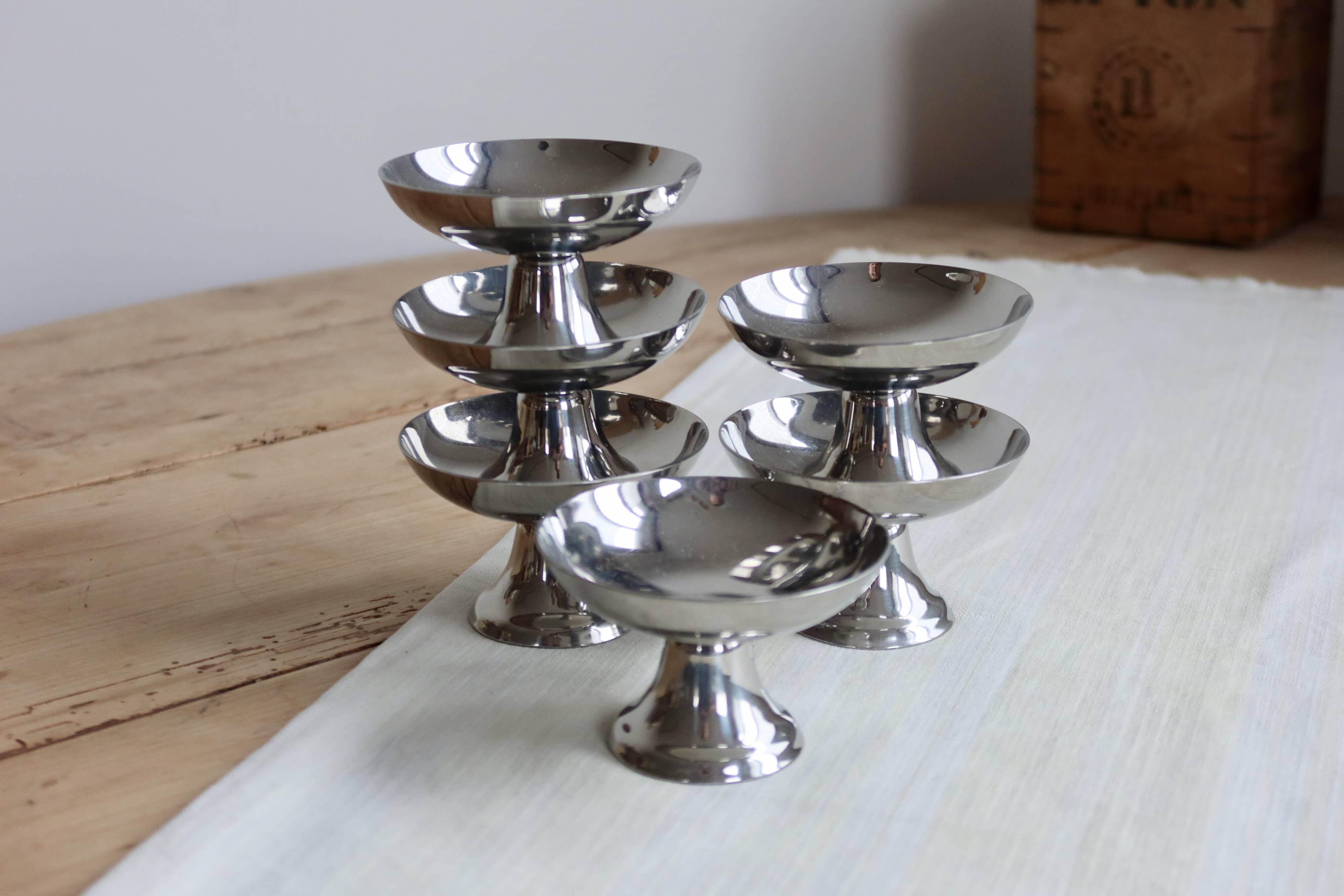 6 vintage ice cream bowls by Guy Degrenne