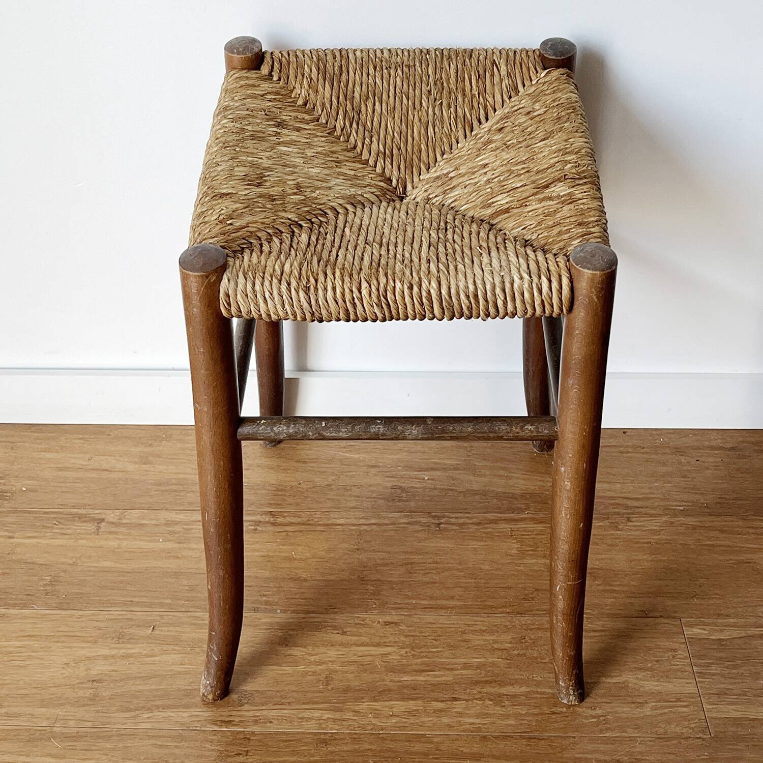 Campgan straw stool