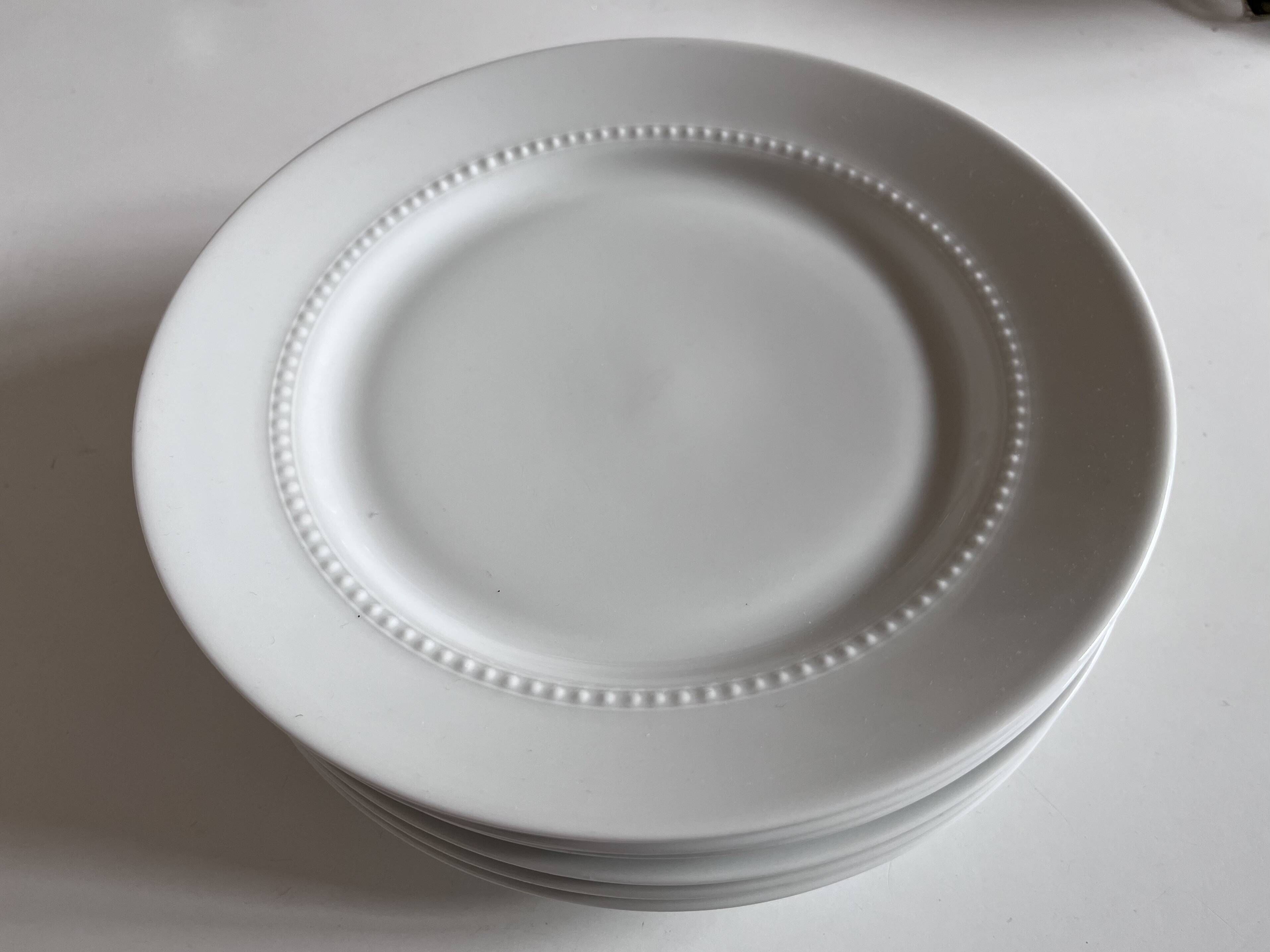 Set of 6 neo-classical pearl white porcelain dinner plates by Bareuther.