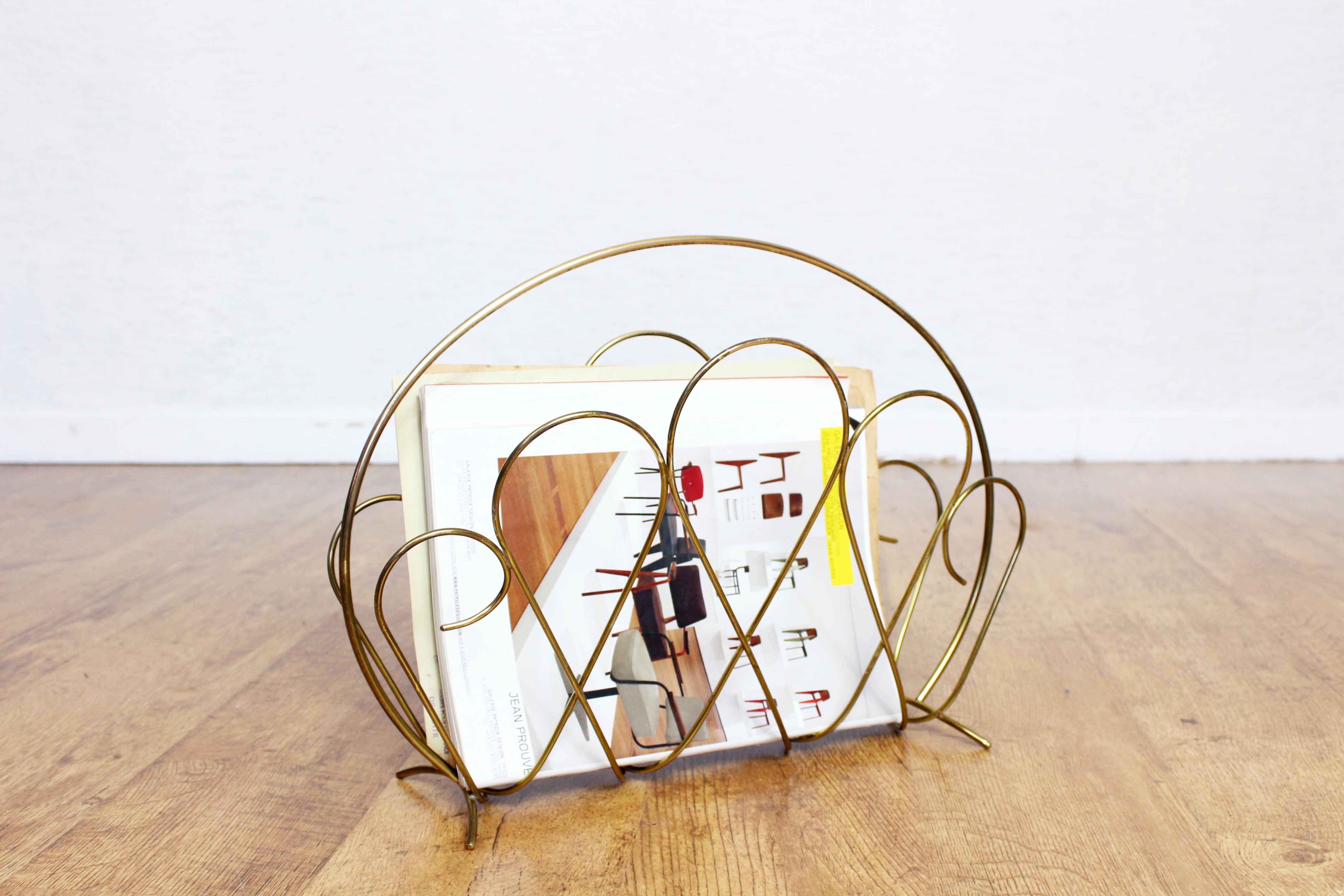 Magazine rack in brass 60