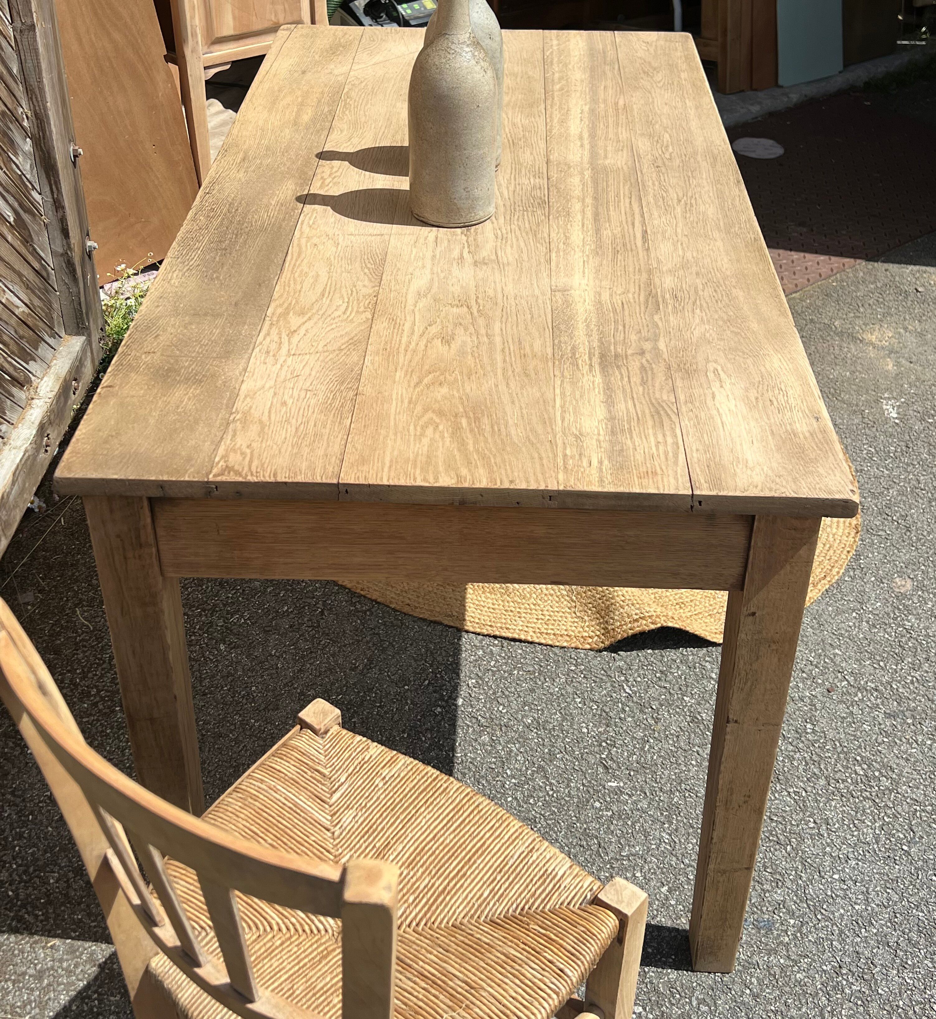 Table de ferme ancienne en chêne massif brut - 4 tiroirs