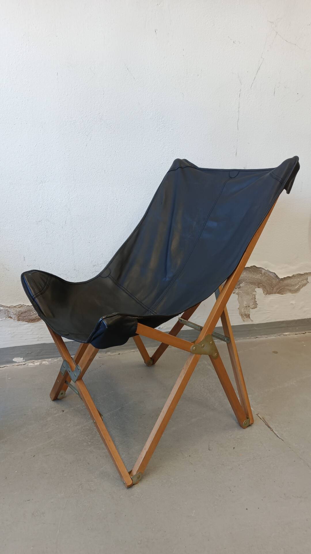Pair of butterfly chairs