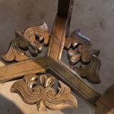 Guéridon sculpté à tête d éléphants