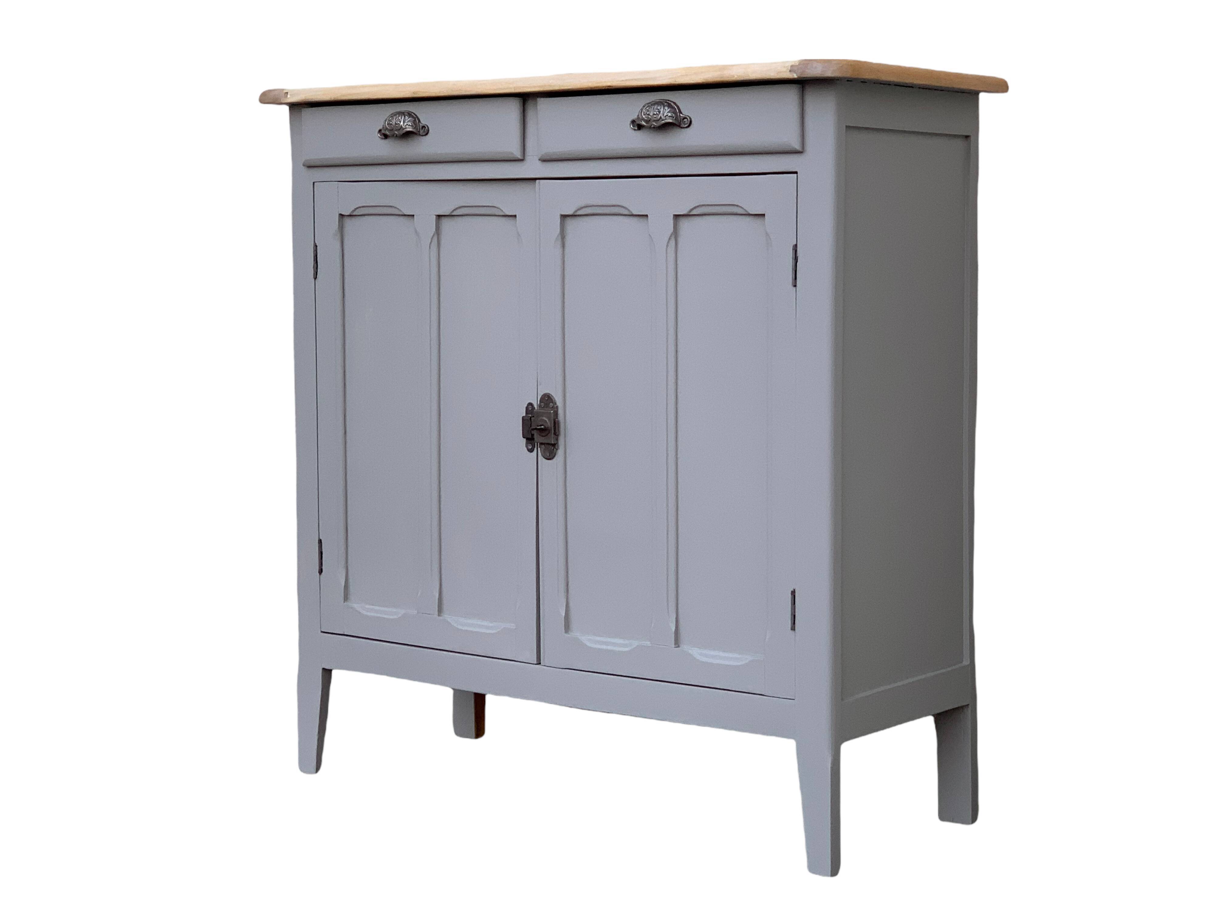 Vintage Parisian buffet 100x100