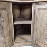 Bistro corner bookcase