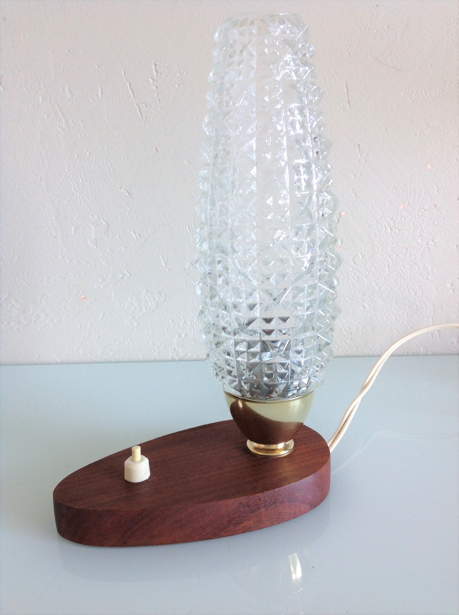 Structured tulip glass bedside lamp / vintage 60s-70s