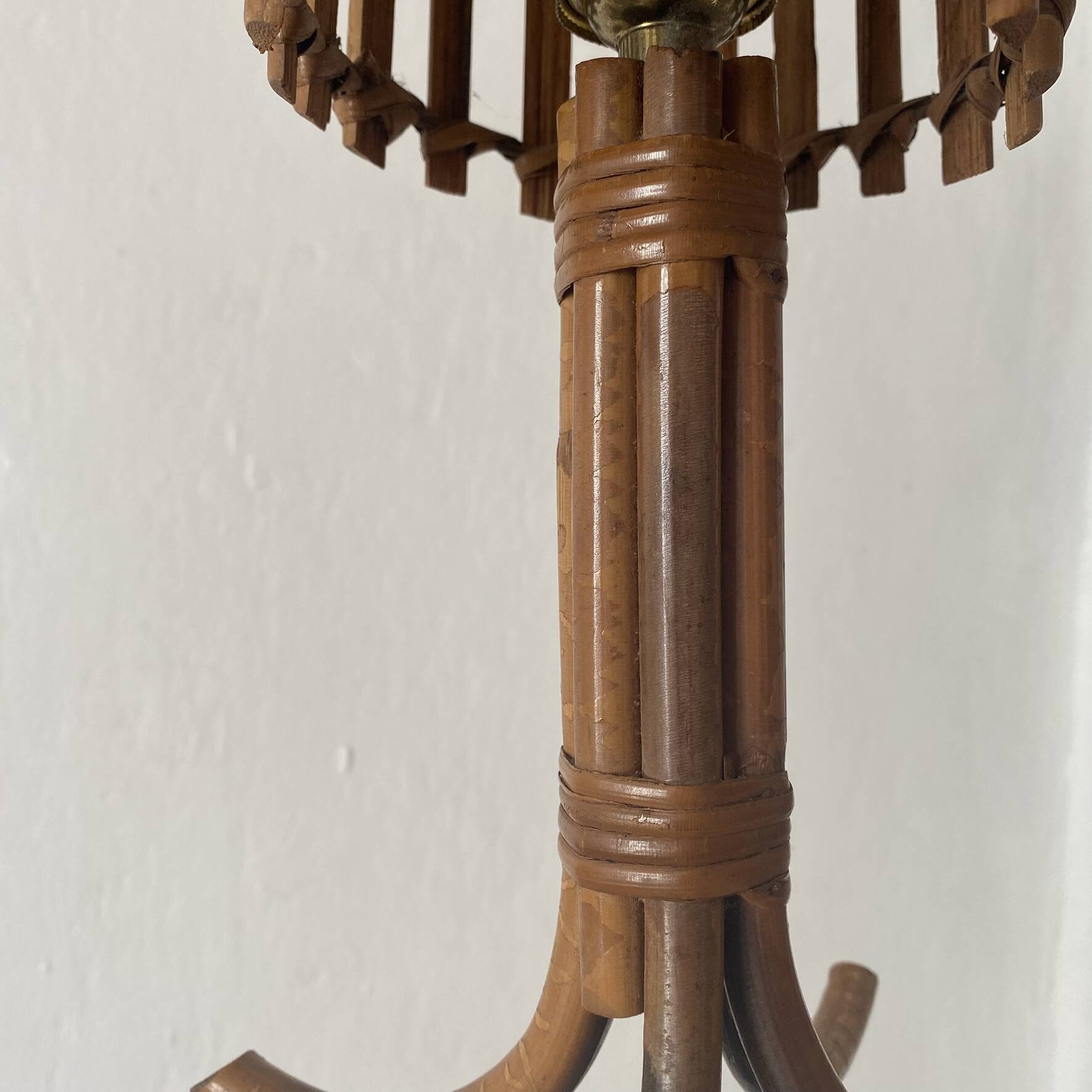 Vintage bedside table in rattan and bamboo, 1960s-70s, H29 cm.