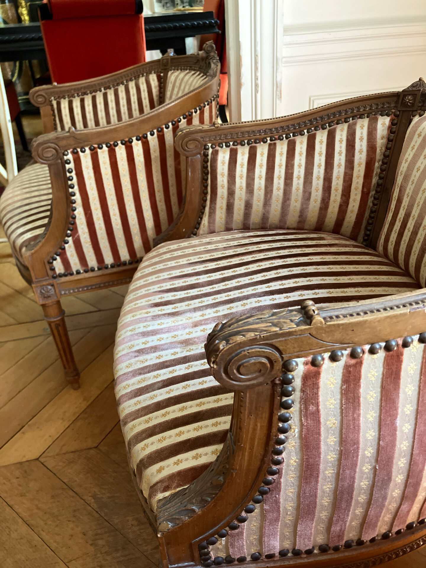 Paire de fauteuils L XVI