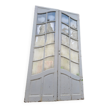 Art Nouveau double doors with small panes.