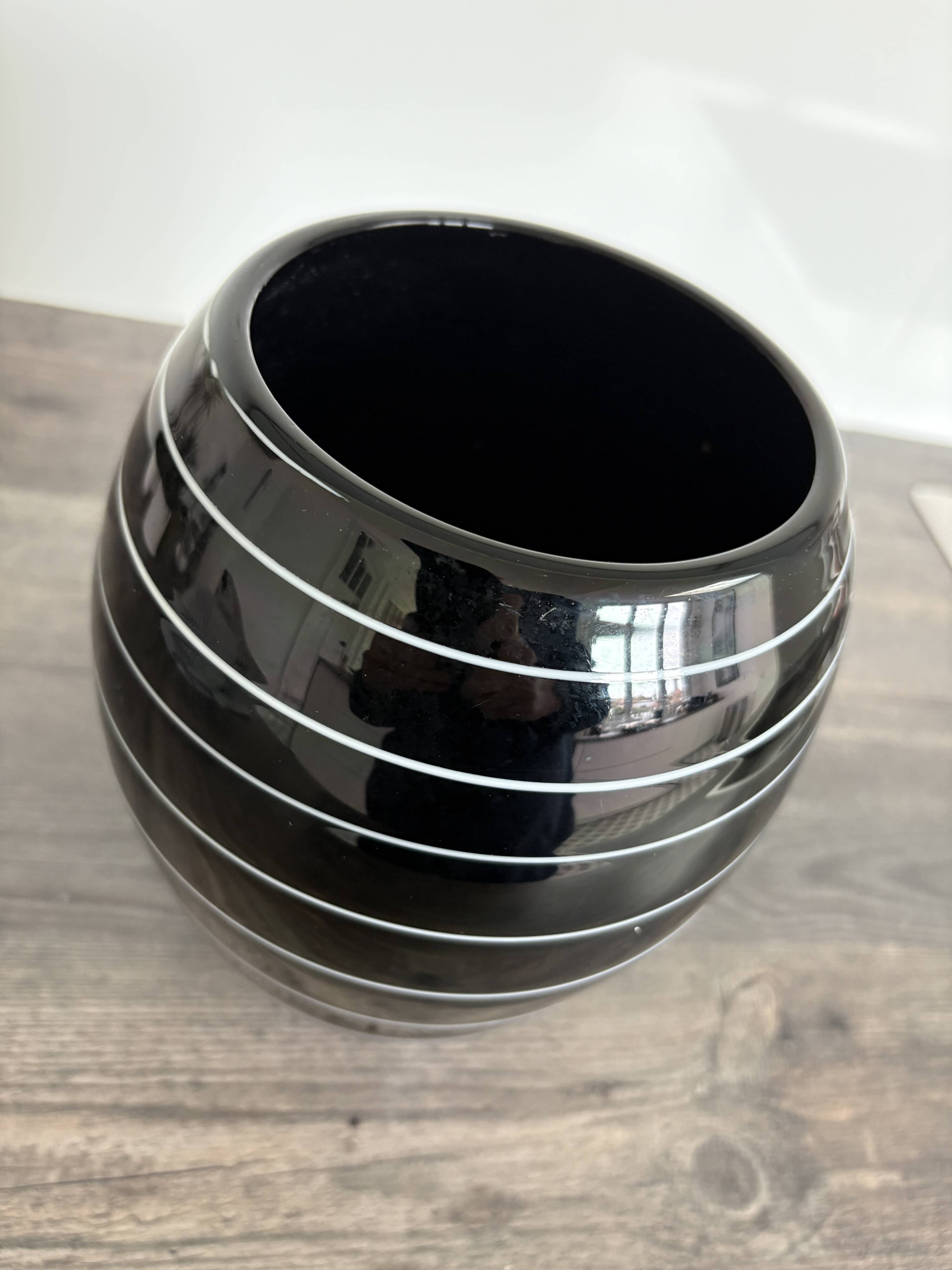 Grand vase design