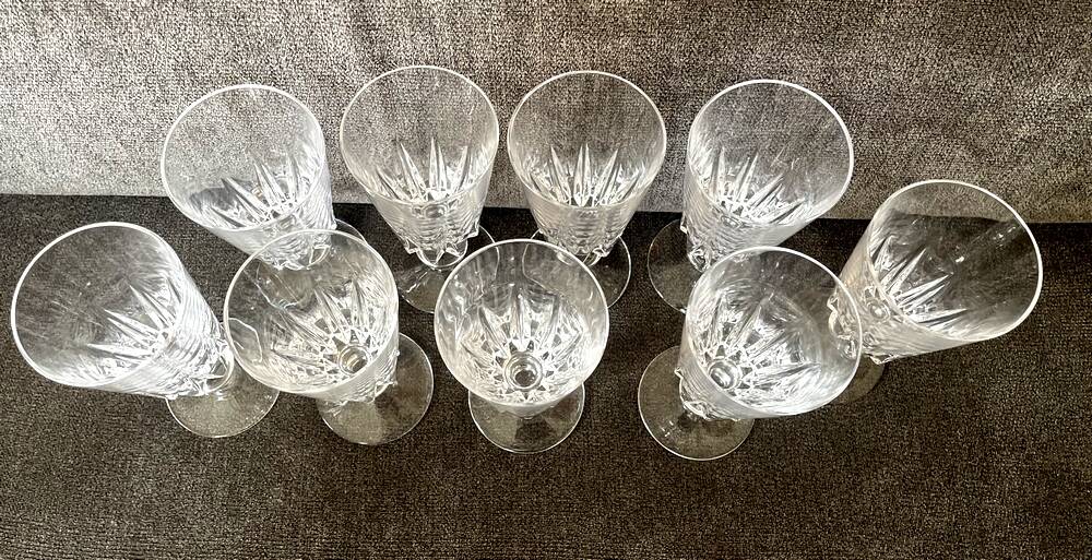 Set of 9 bayel crystal wine glasses elegance table art