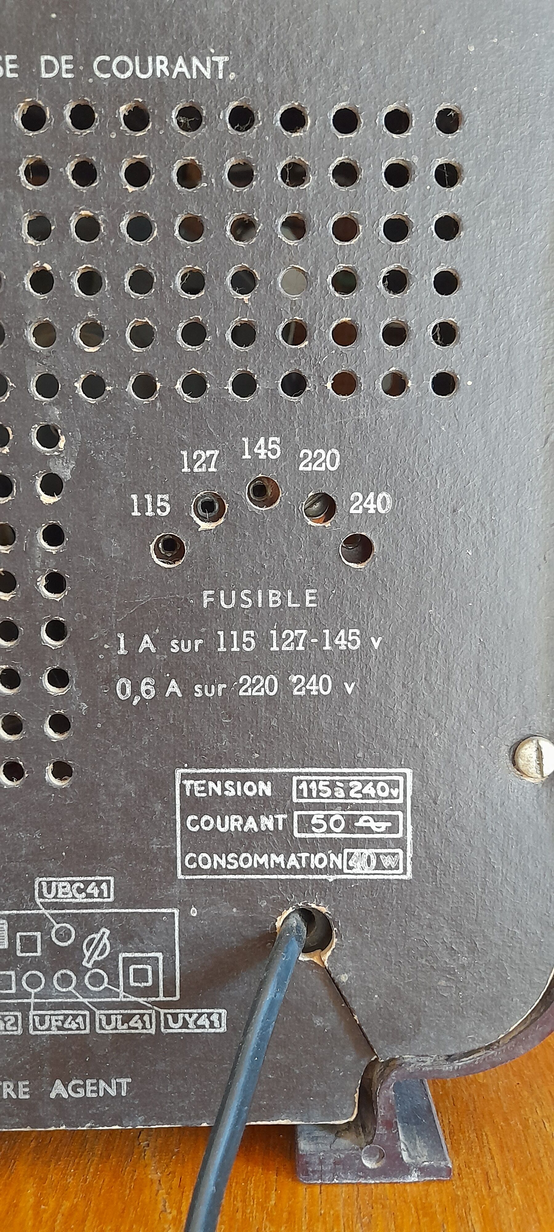 Radio station ducretet thomson l 524