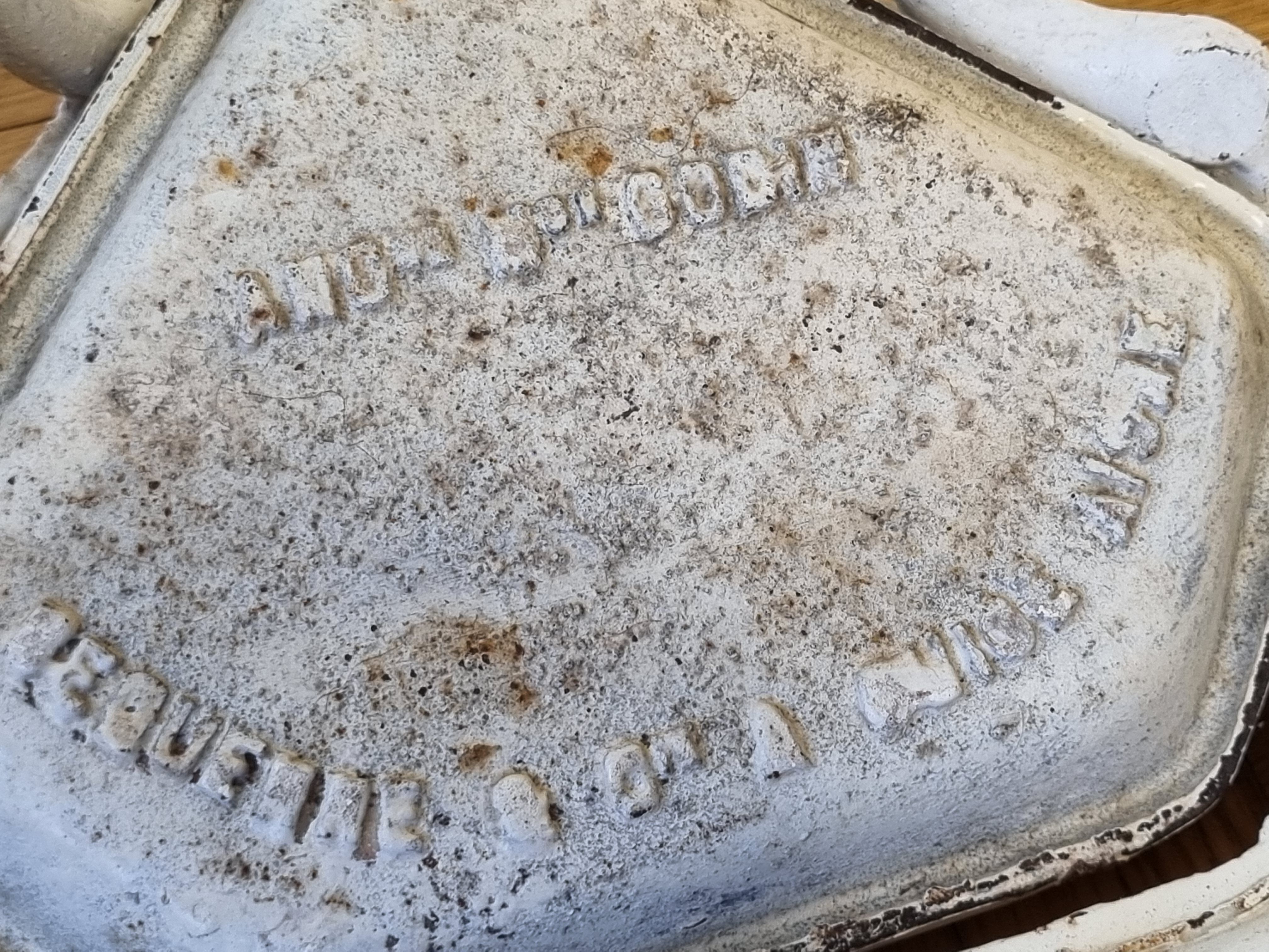 Old Victorian umbrella stand, late nineteenth century in white lacquered cast iron
