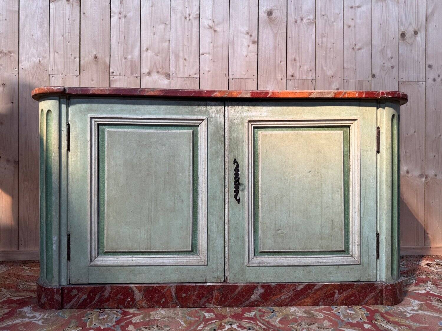Low plinth buffet – Louis XIV period – Reclaimed wood & Faux marble