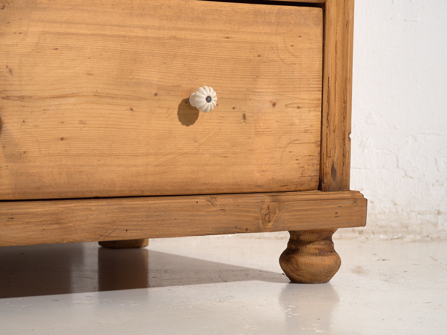 Antique pine commode – Central Europe (c. 1880–1910)