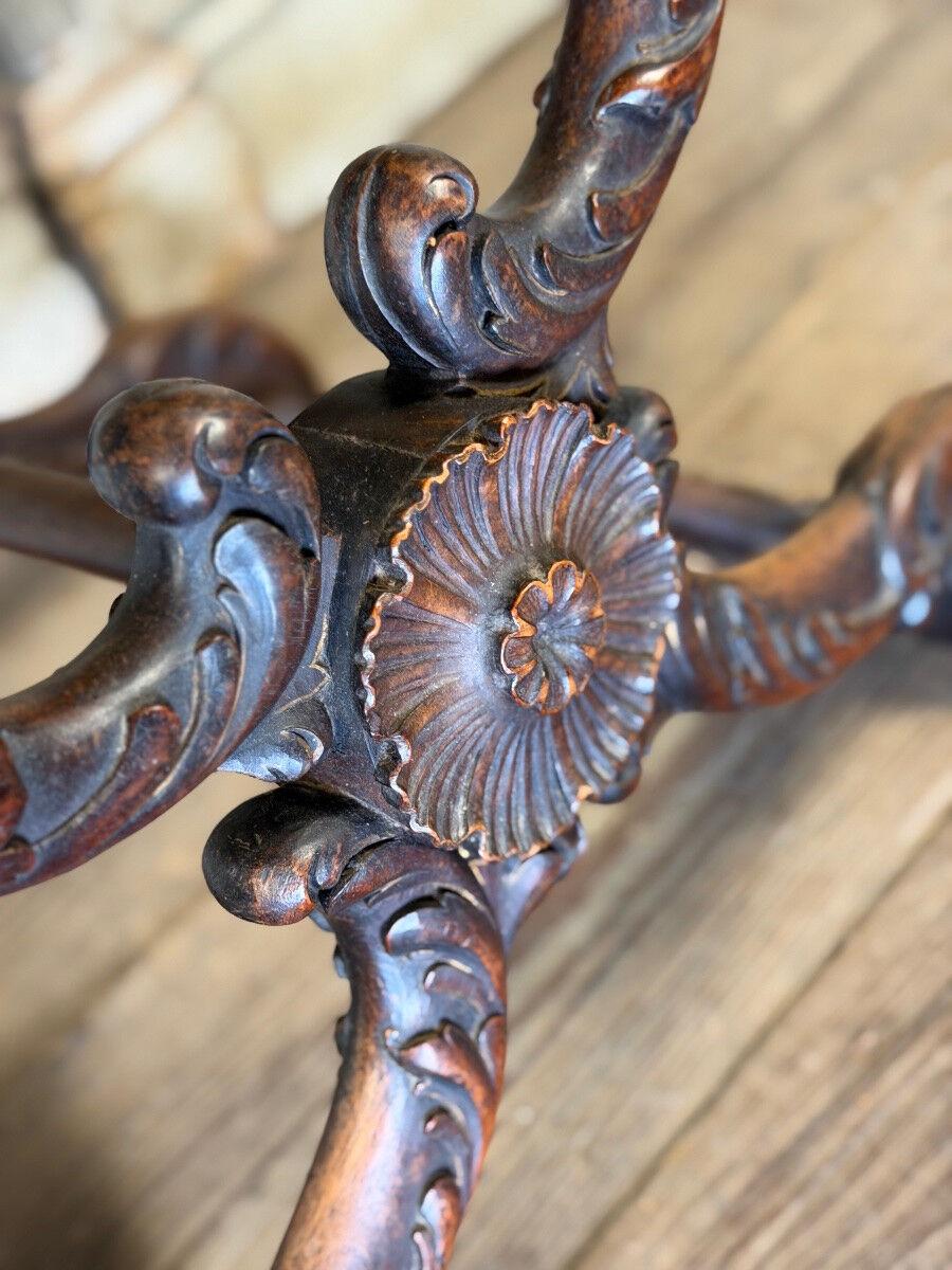 Tabouret en X, bois sculpté, XIXème siècle
