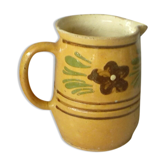 Old terracotta pitcher soufflenheim alsace