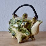 Vintage tea service in glazed ceramic - shape of conchs or shells