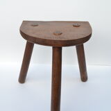 V tripod stool