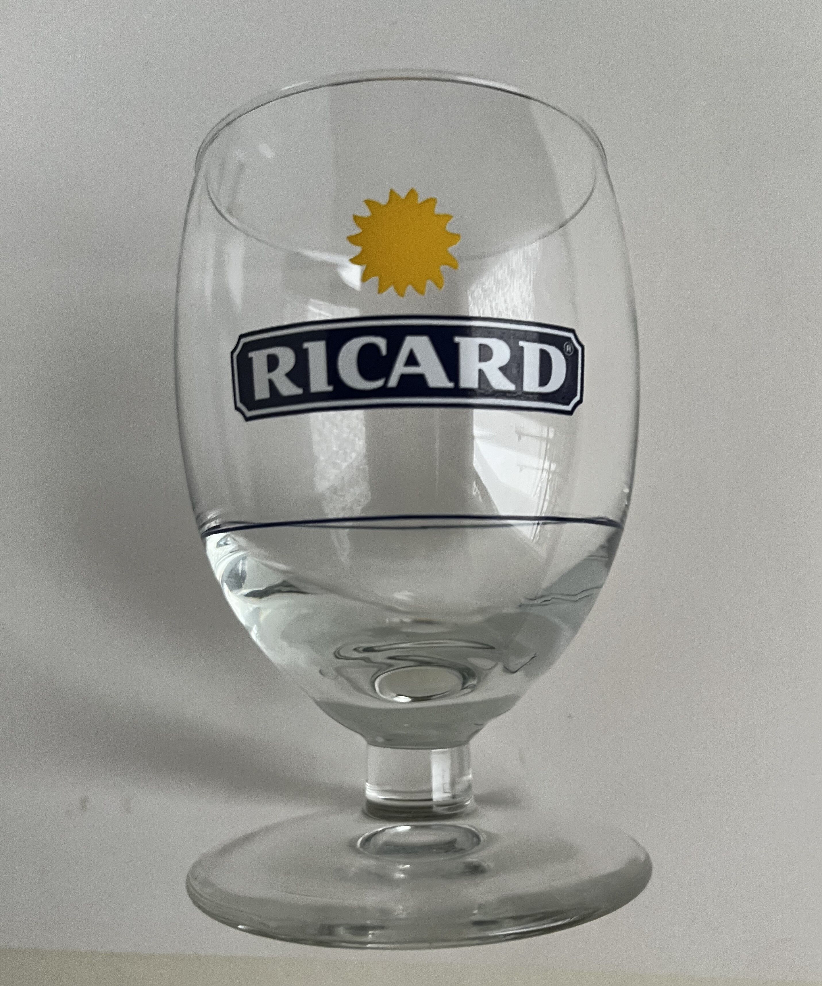 6 glasses ricard