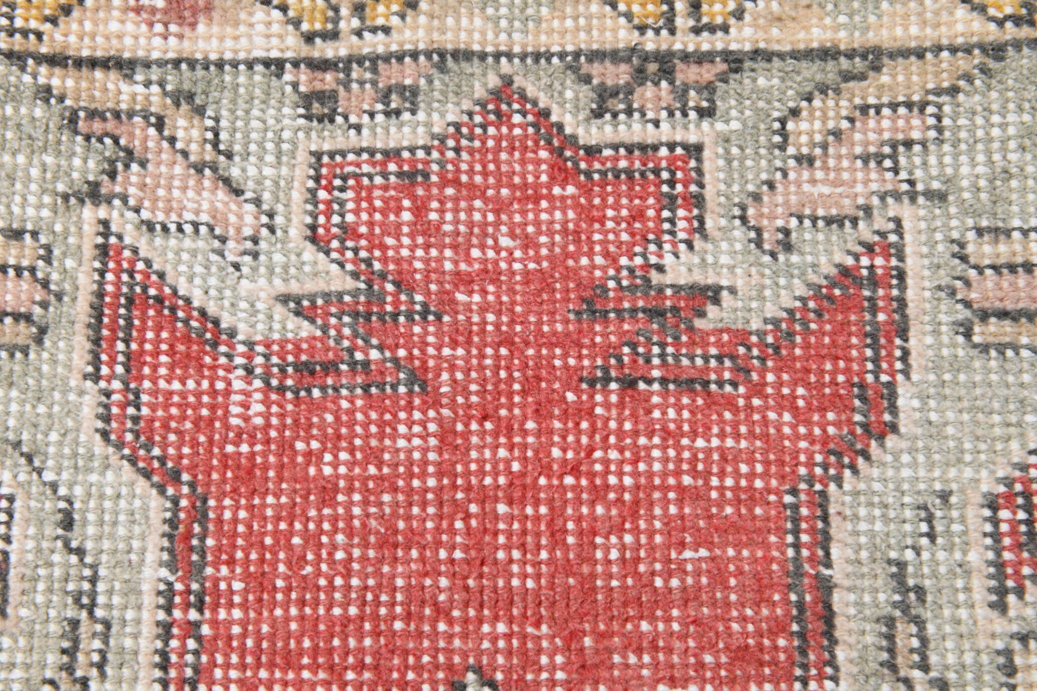 Turkish Red Cream Classic Pattern Vintage Rug, 127x215Cm