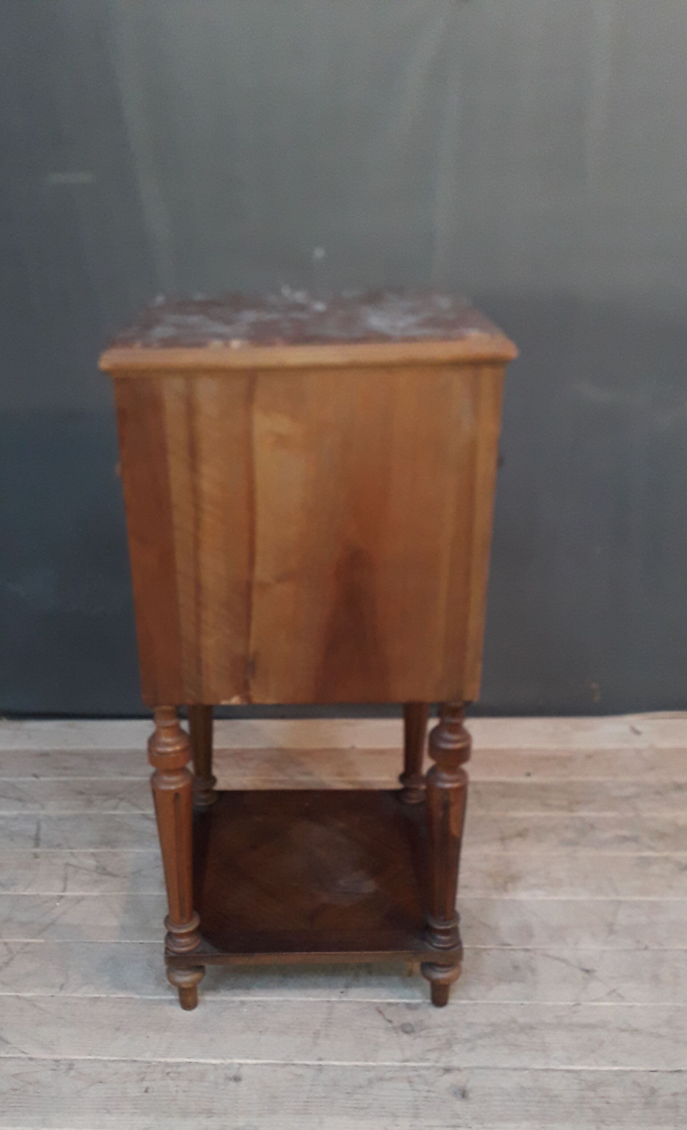 Chevet 1900 de style Louis XVI