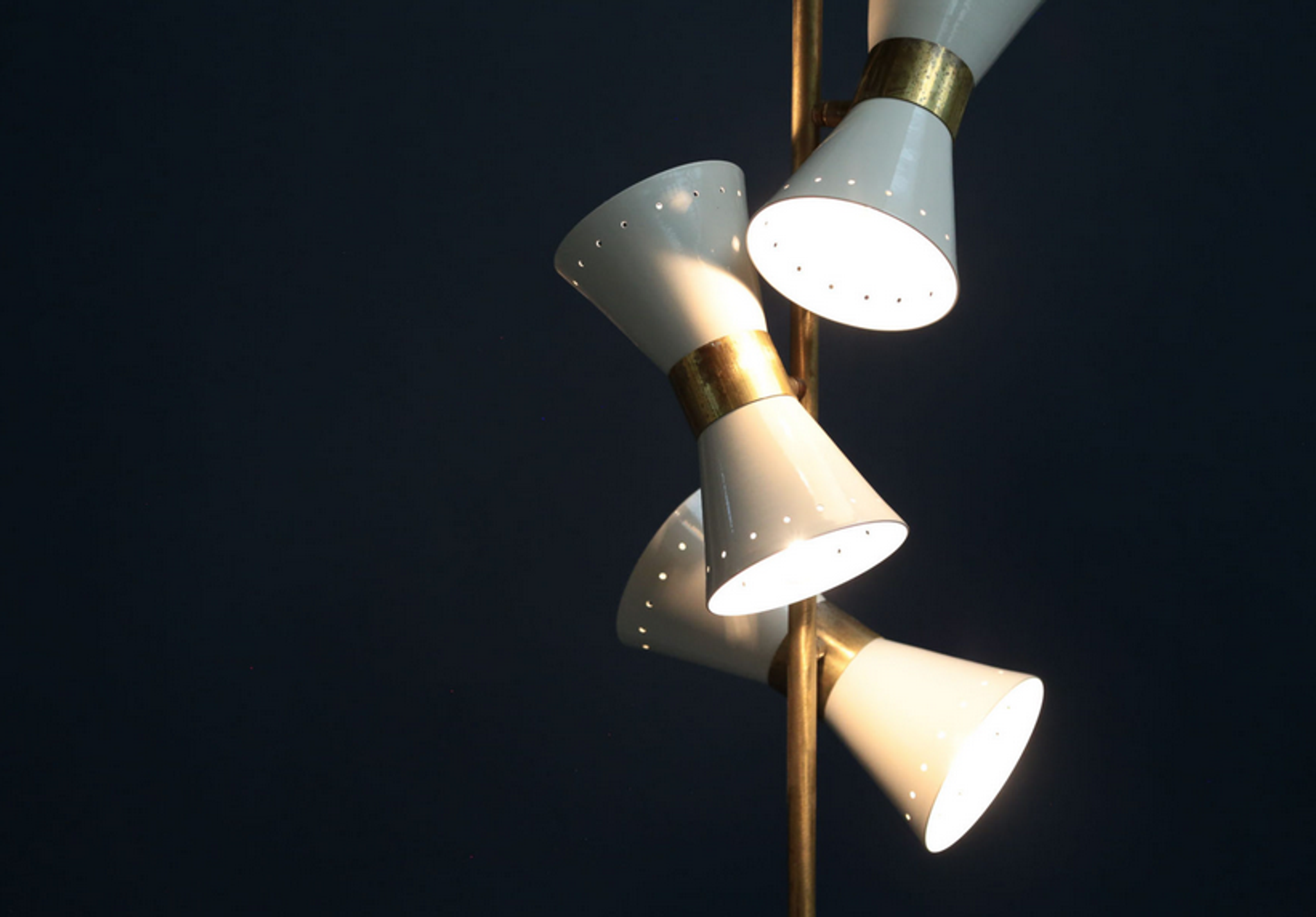 3 cones butterfly floor lamp
