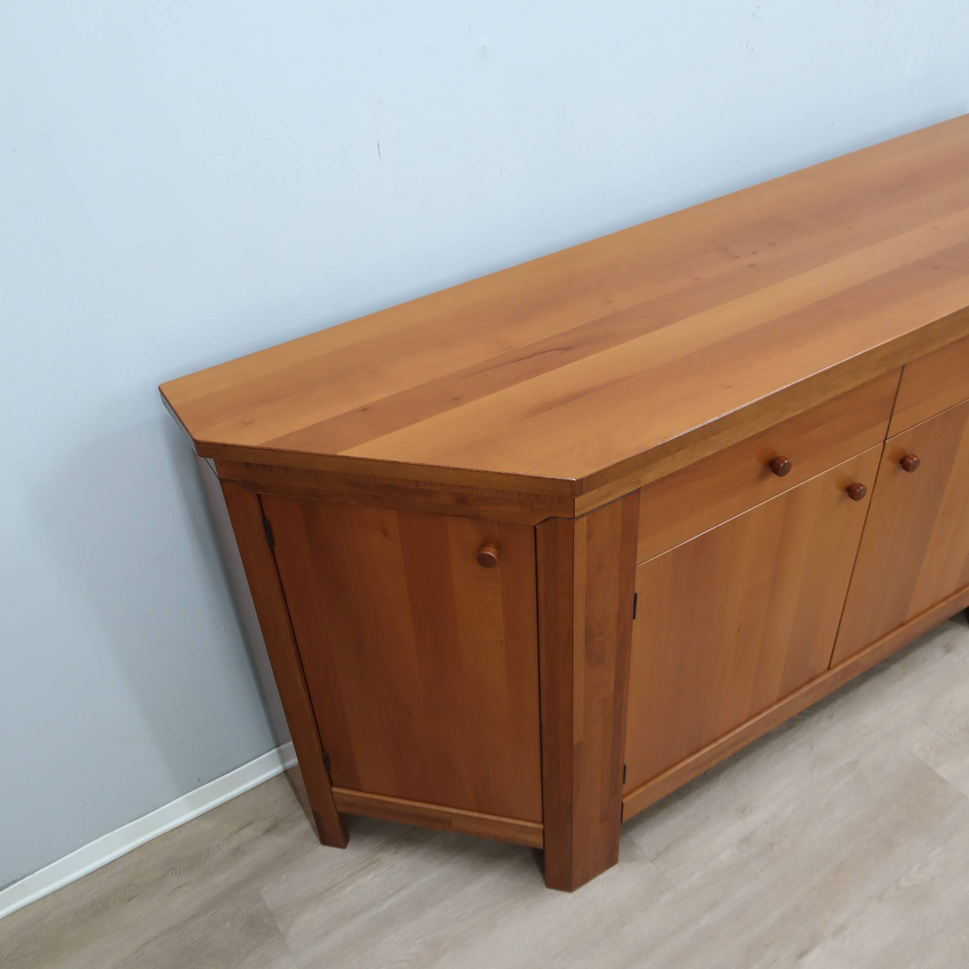 Vintage 1970s Italian solid maxxello walnut sideboard Scarpa, Michelucci st