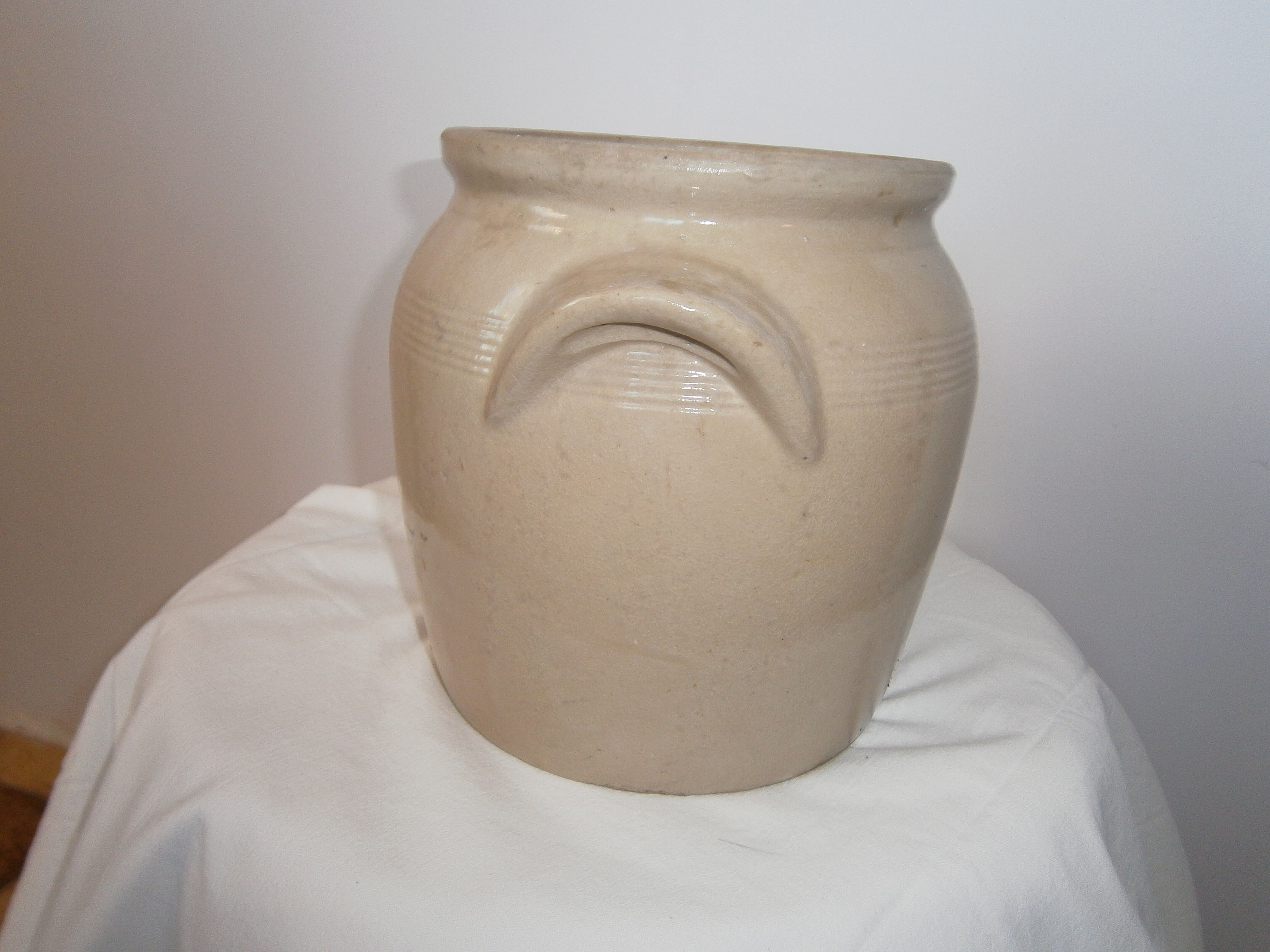 Sandstone pot