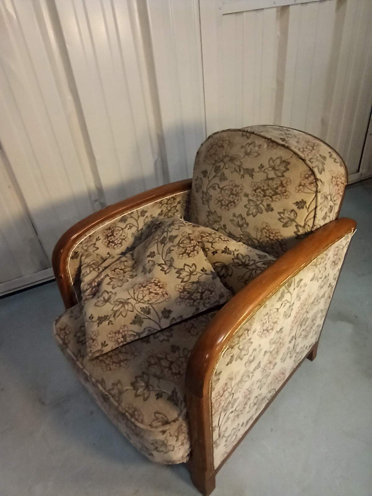 Art Deco armchair with system - original floral velvet fabric