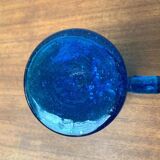 Broc en verre bleu fait main du milieu du siècle, années 1960