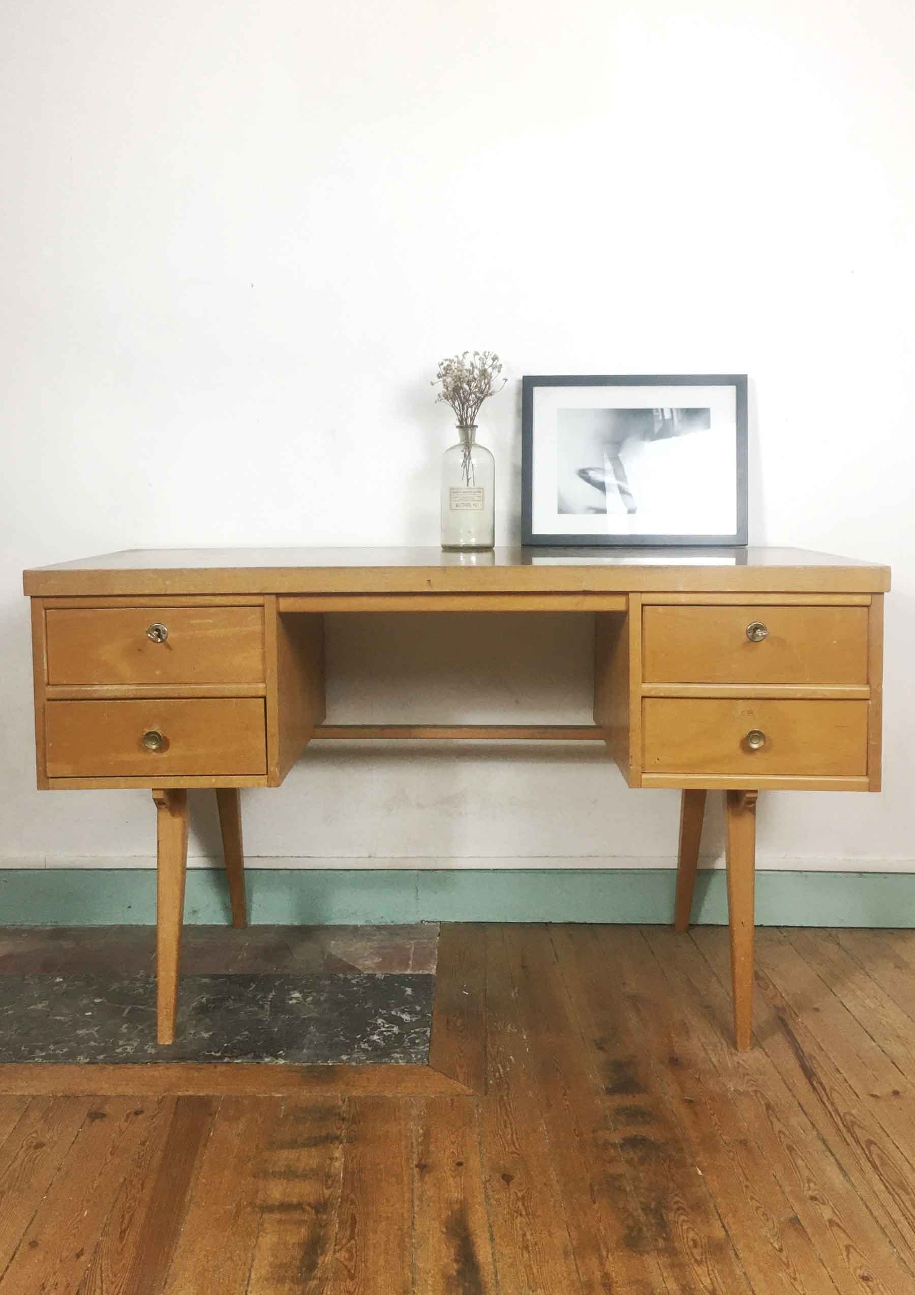 Vintage desk Ekawerk