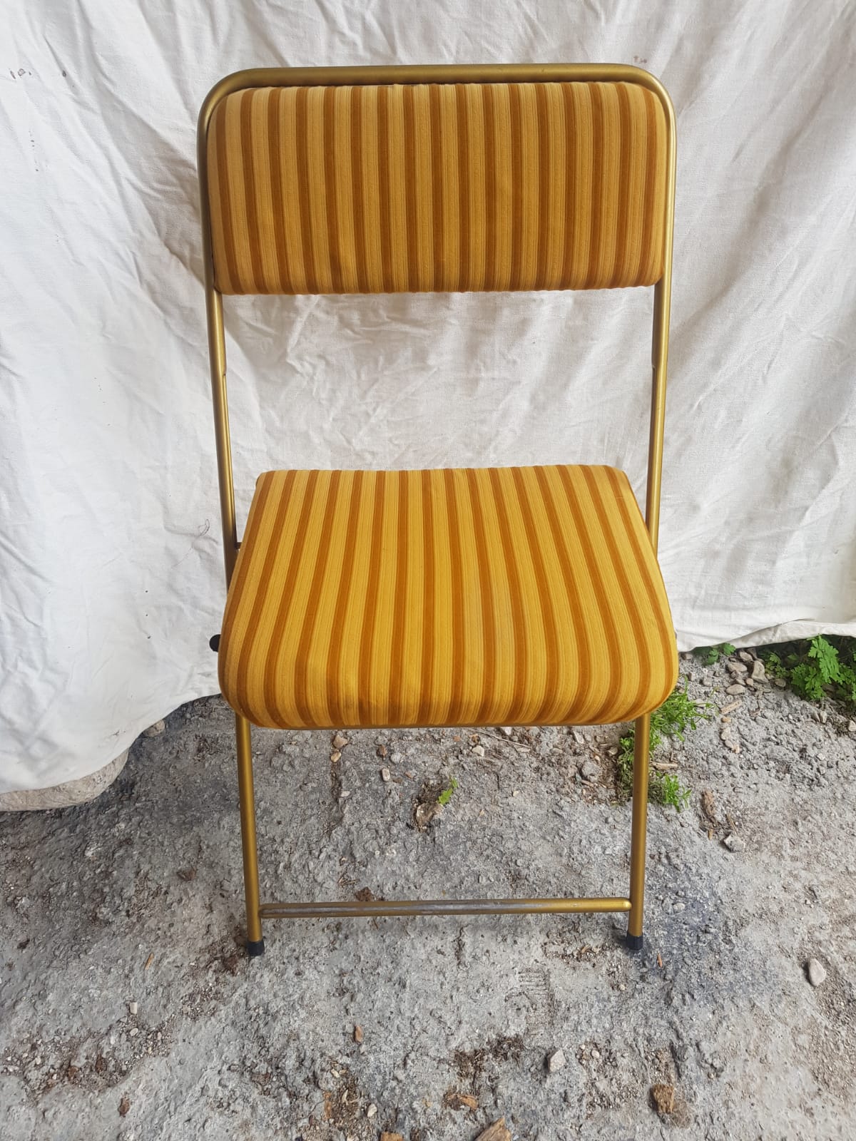 Old folding chair lafuma metal gold with fabric yellow stripes vintage