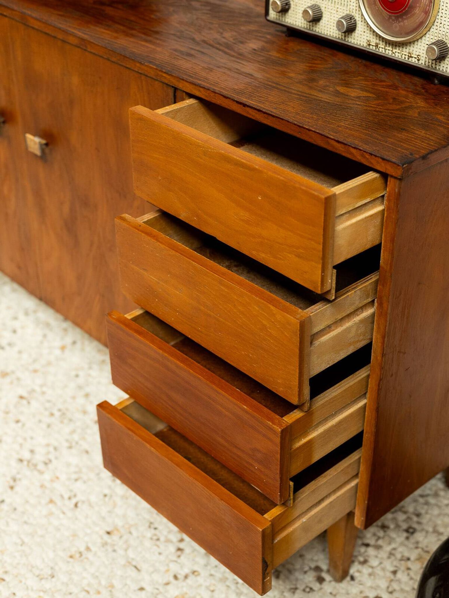 ✨ VINTAGE WOODEN ENFILADE – ELEGANT & FULL OF CHARM ✨