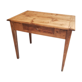 Farm table